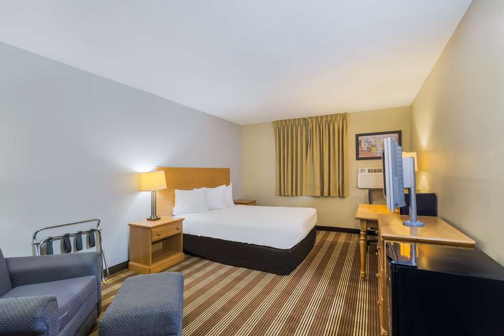 Americas Best Value Inn Fargo - photo 17