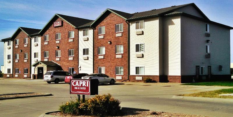 Capri Inn and Suites of Beatrice - photo 18