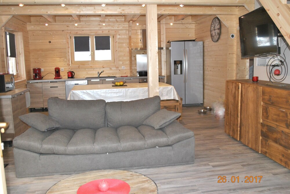 Chalet With 5 Bedrooms in Venosc With Wonderful Mountain View Enclosed Garden and Wifi 400 m From the Slopes — 4-Star Luxury Hotel in Les Deux Alpes, France