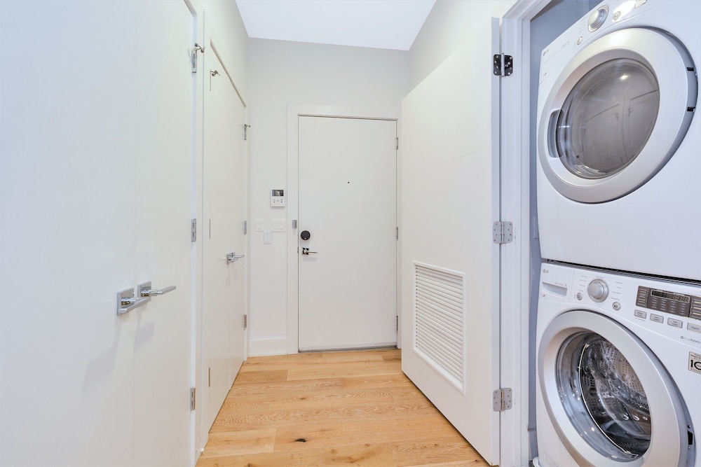 Dharma Home Suites Hoboken at Grand - photo 28