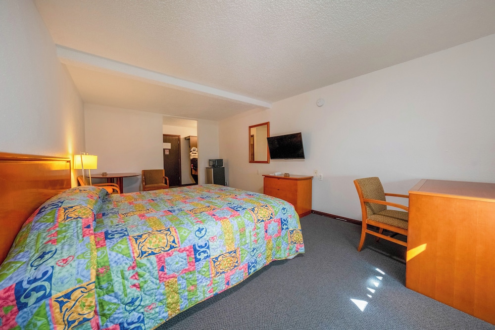 Unicorn Inn by OYO Portland - photo 17