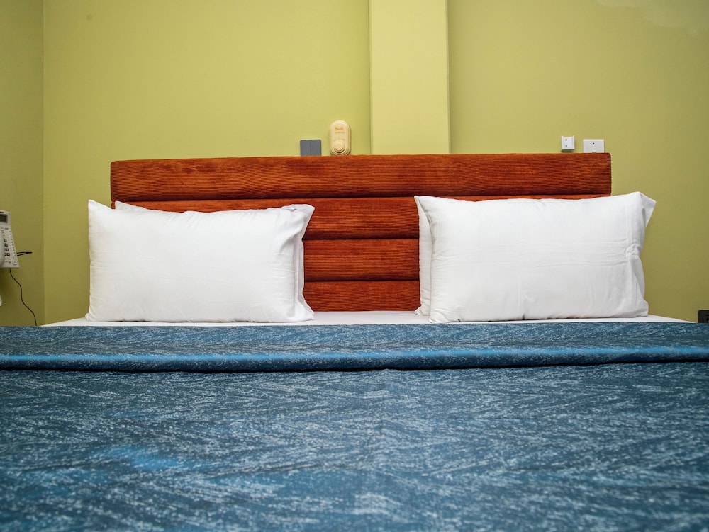 Executive Key Hotel — Unknown City — photo 2