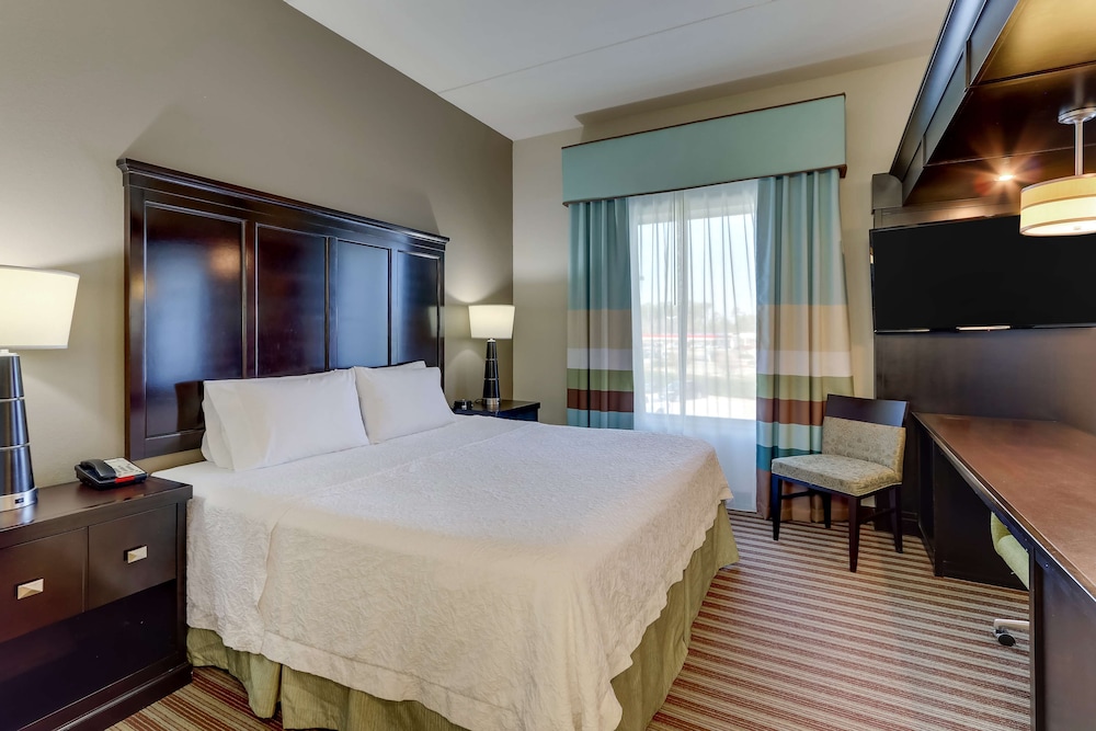 Hampton Inn & Suites Swansboro Near Camp Lejeune - photo 11
