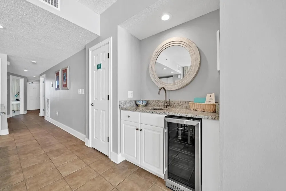 Majestic Beach Towers 2 1701 - photo 26