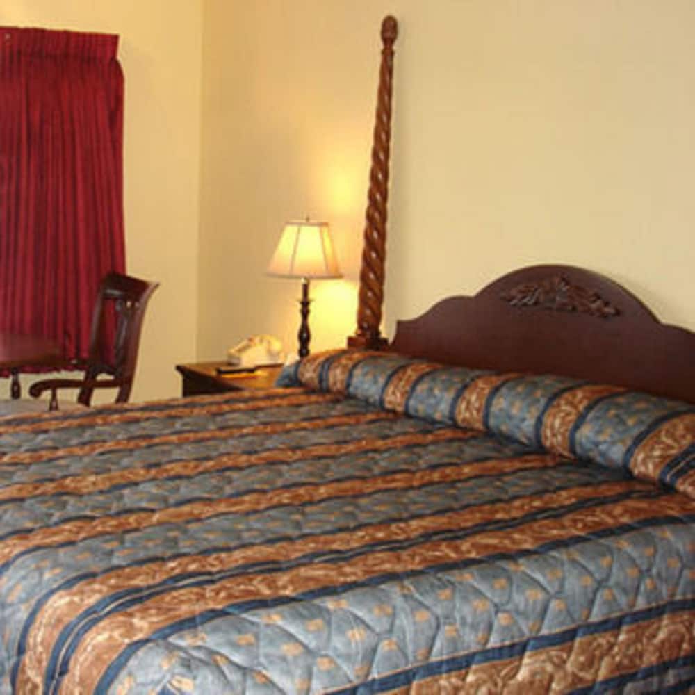 Whispering Pines by Hotel O Whitestone VA - photo 12