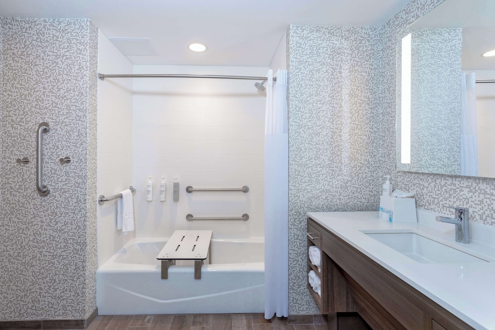 Home2 Suites by Hilton Vero Beach I 95 - photo 25