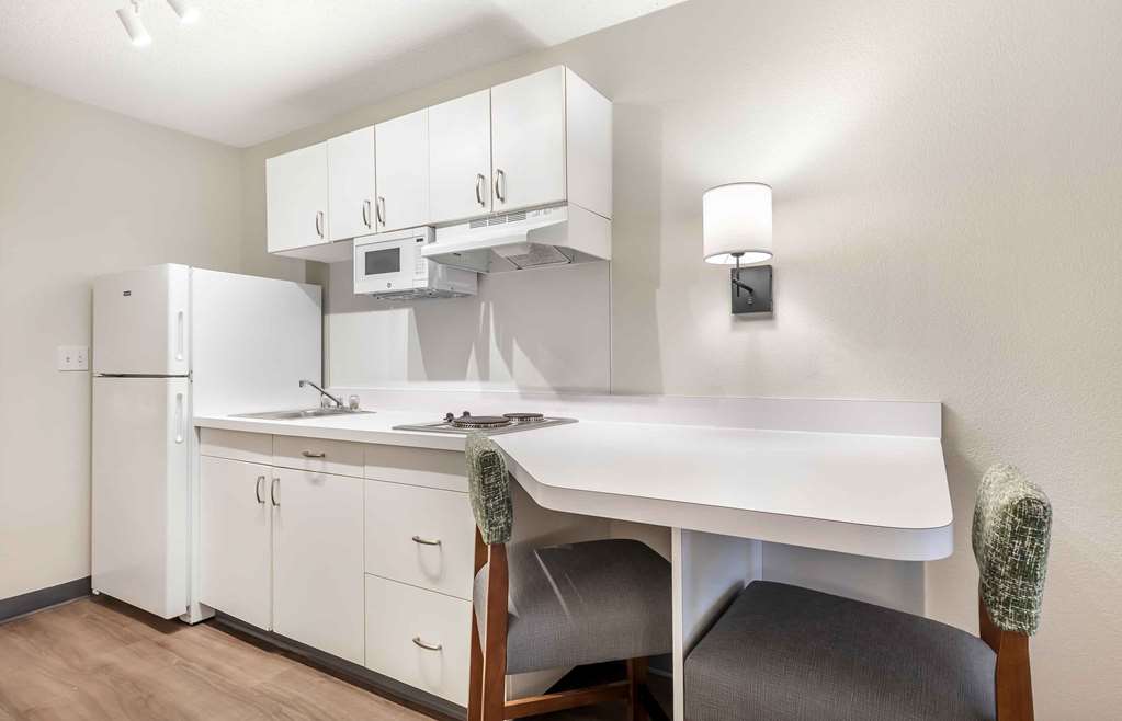 Extended Stay America Suites DC Alexandria Eisenhower Ave - photo 30