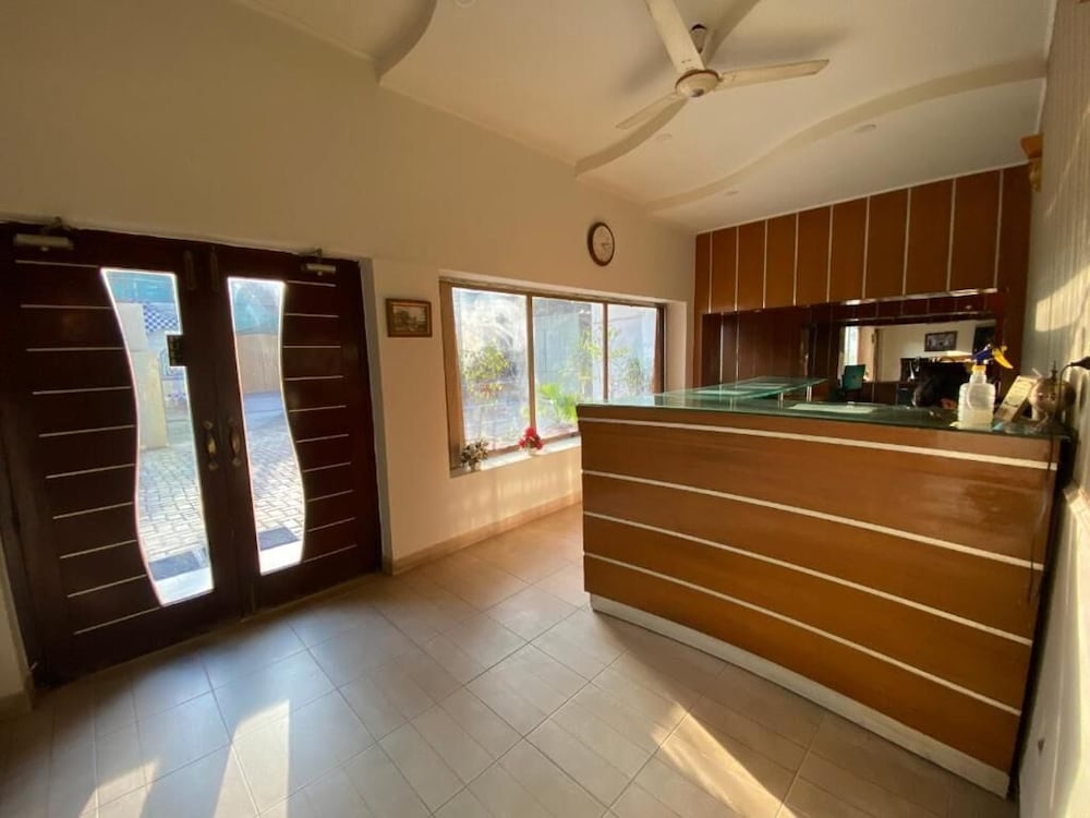 Hotel Shelton Palace - carbon neutral hotel in Multan