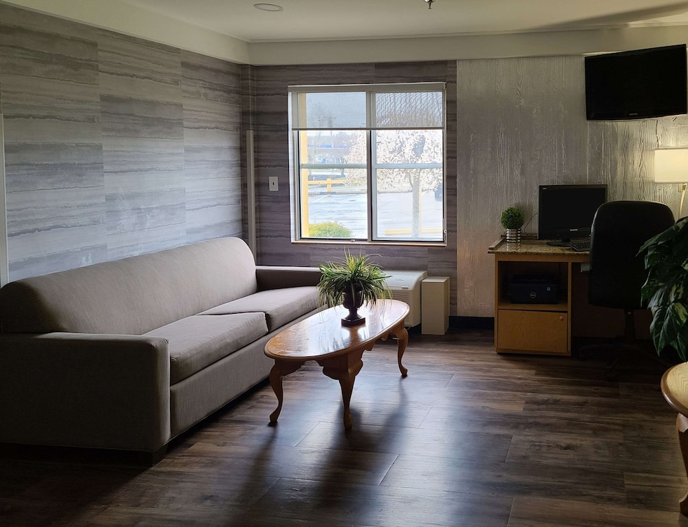 Comfort Inn Boston Milford - photo 19