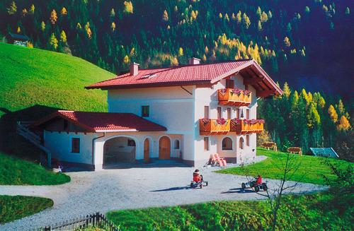 Oberstockerhof — 4-Star Luxury Hotel in Sankt Johann Im Pongau, Austria