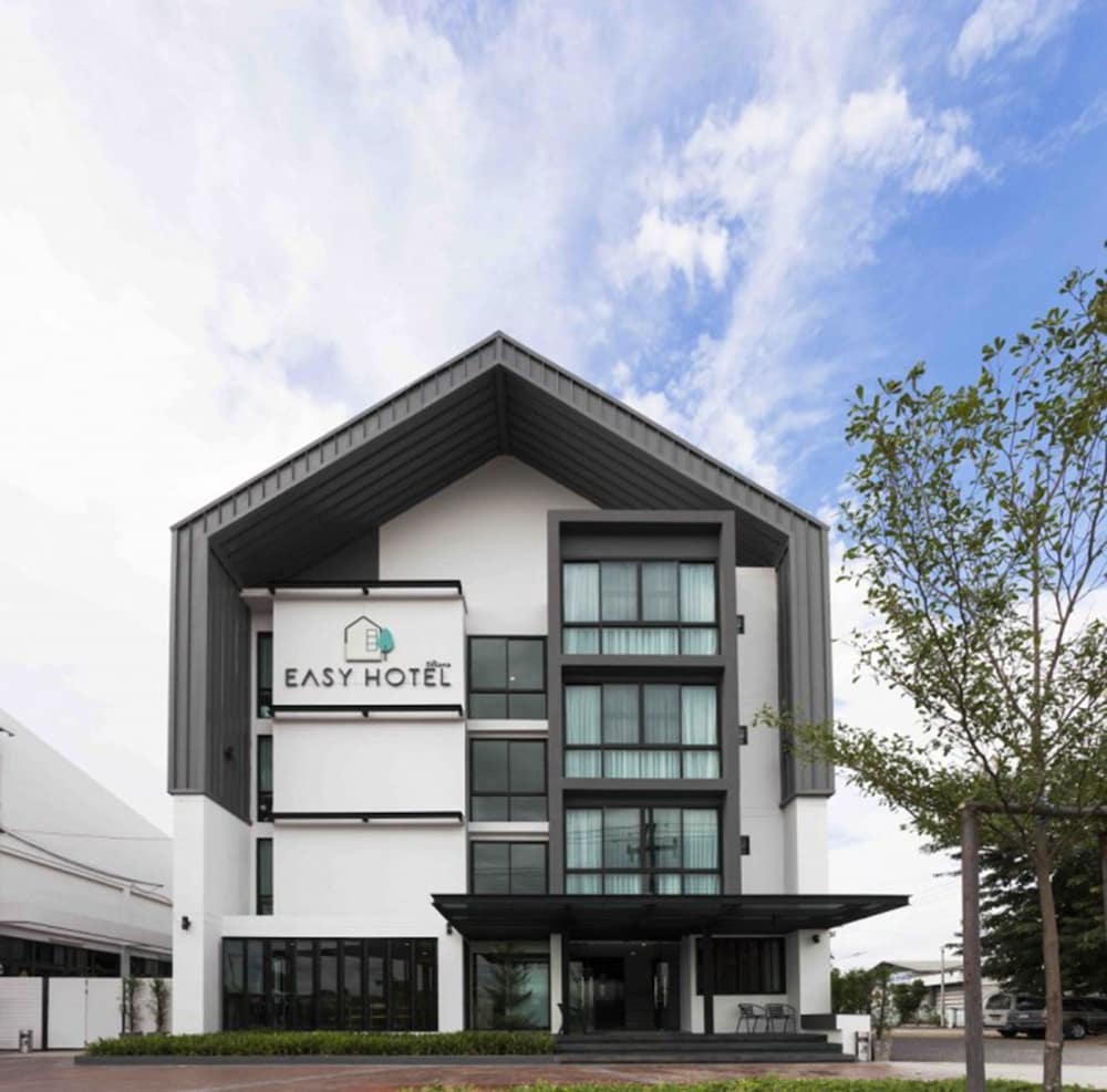Easy Hotel - carbon neutral hotel in Lamphun
