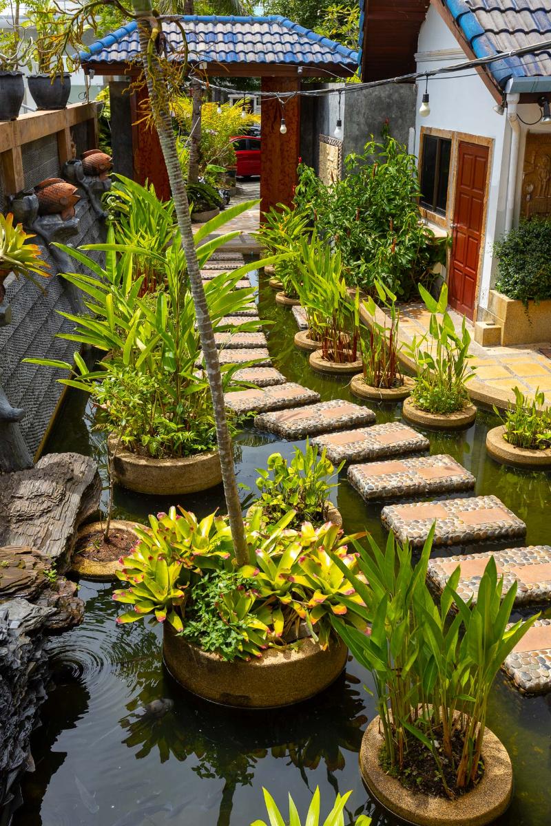 Talay Naiharn Hotel — 4-Star Luxury Hotel in Phuket, Thailand