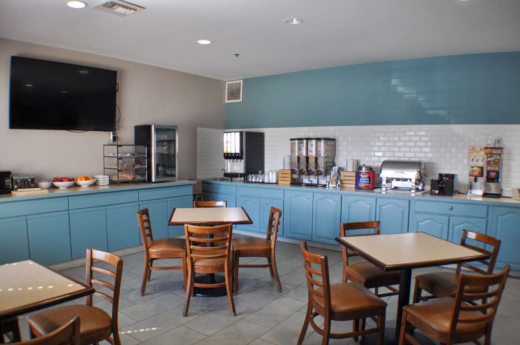 Country Inn & Suites by Radisson Topeka West KS - photo 46