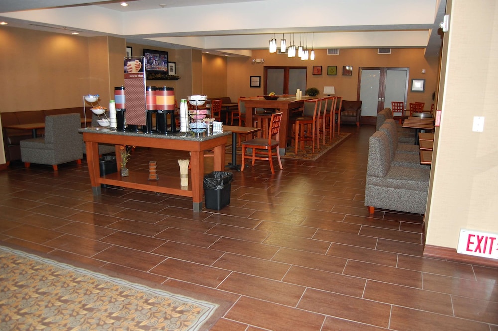 Hampton Inn Sidney NE - photo 55