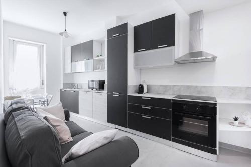 Easylife Milano Montenero 4 Porta Romana — 4-Star Luxury Hotel in Milan, Italy