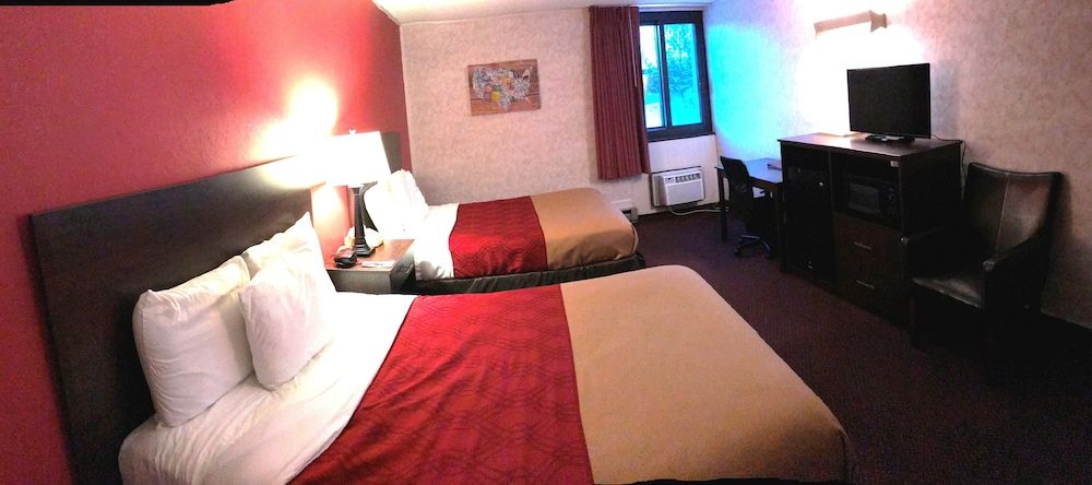 Econo Lodge 1000 Islands - photo 21