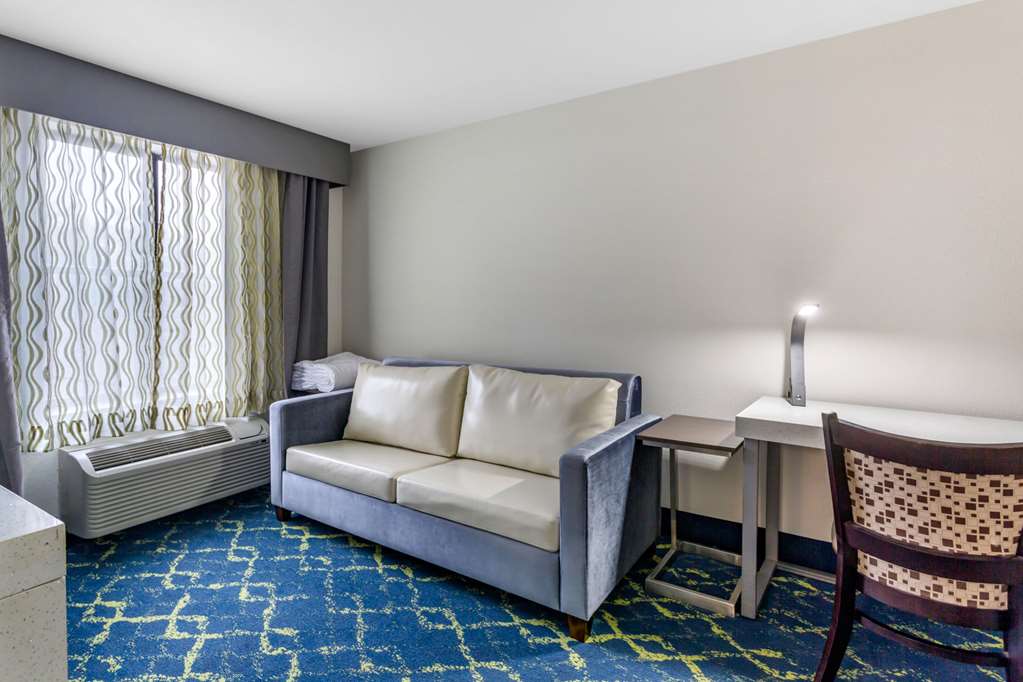 Quality Inn Murfreesboro University Area - photo 22