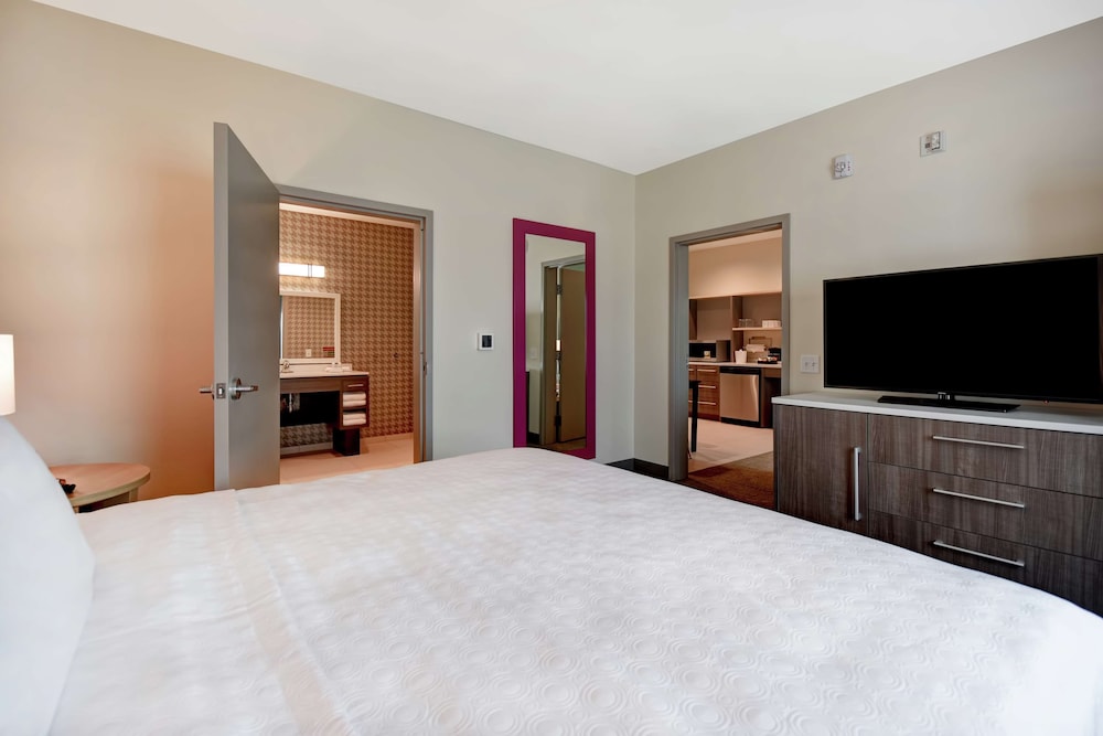 Home2 Suites by Hilton Harvey New Orleans Westbank - photo 13