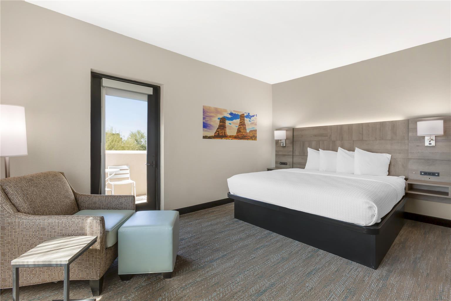 Super 8 by Wyndham Greensboro Coliseum Conv. - photo 12