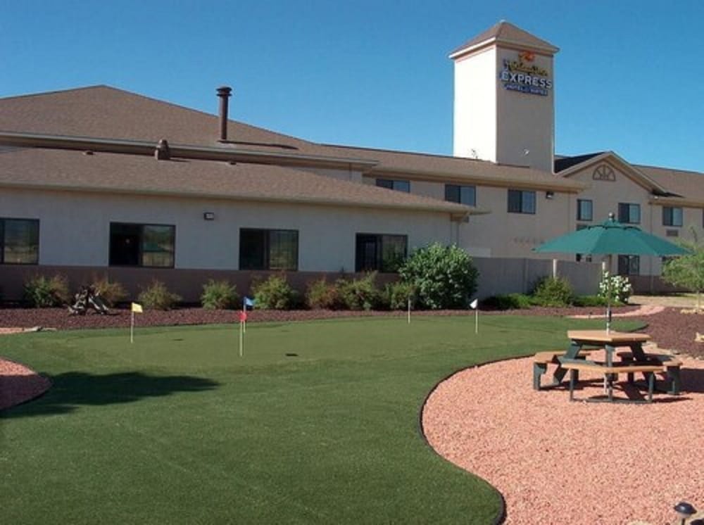 Holiday Inn Express Hotel & Suites Raton by IHG - photo 55