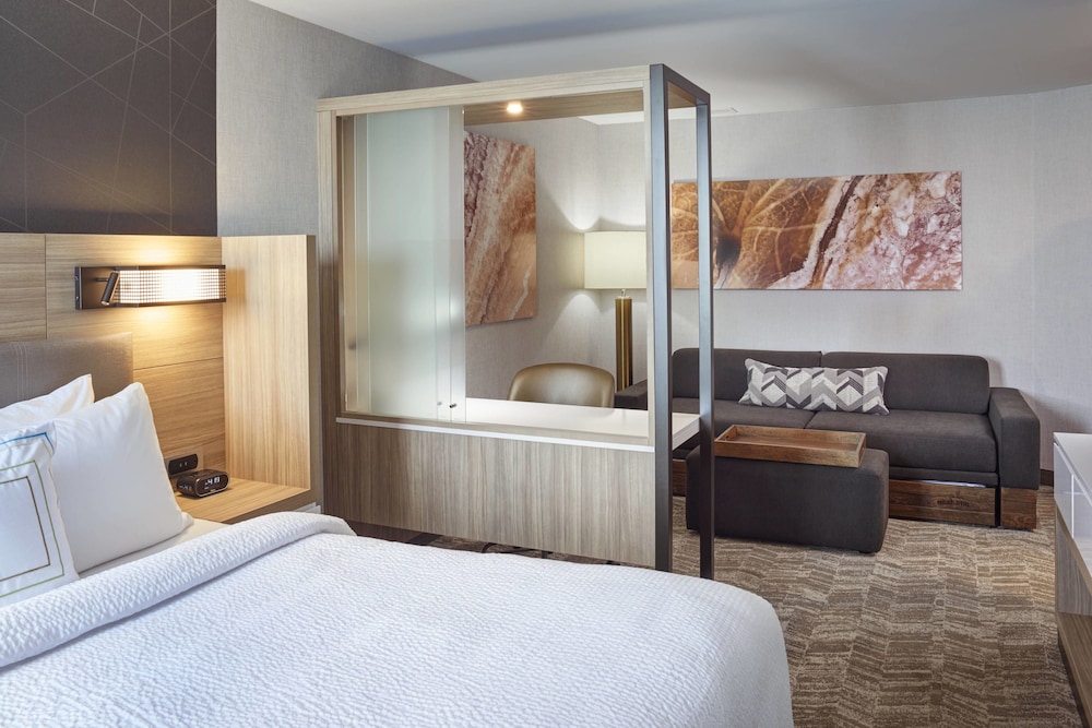 Springhill Suites Grand Rapids West — hotel in Grandville
