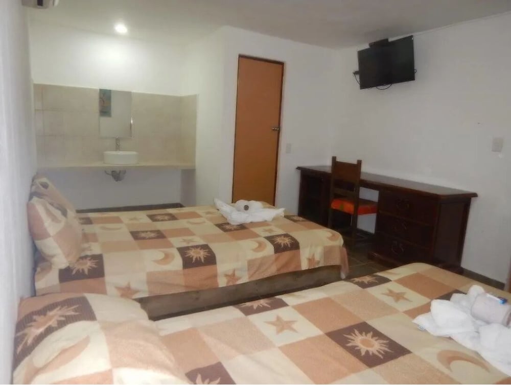 Hotel Ruta 7 — Cancun — photo 2
