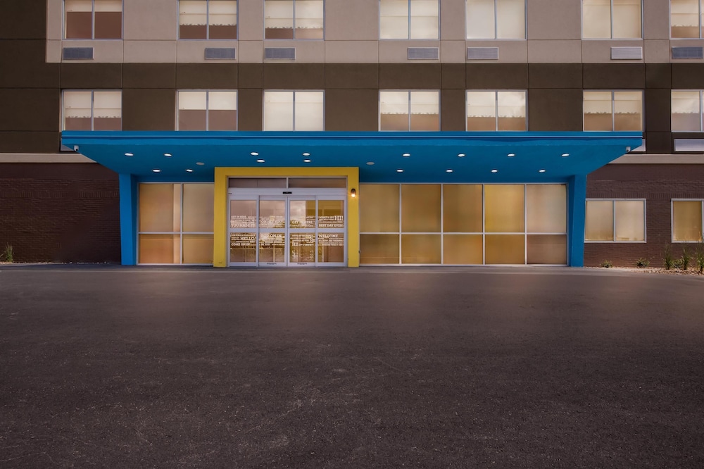 Tru by Hilton Kansas City Airport - photo 39