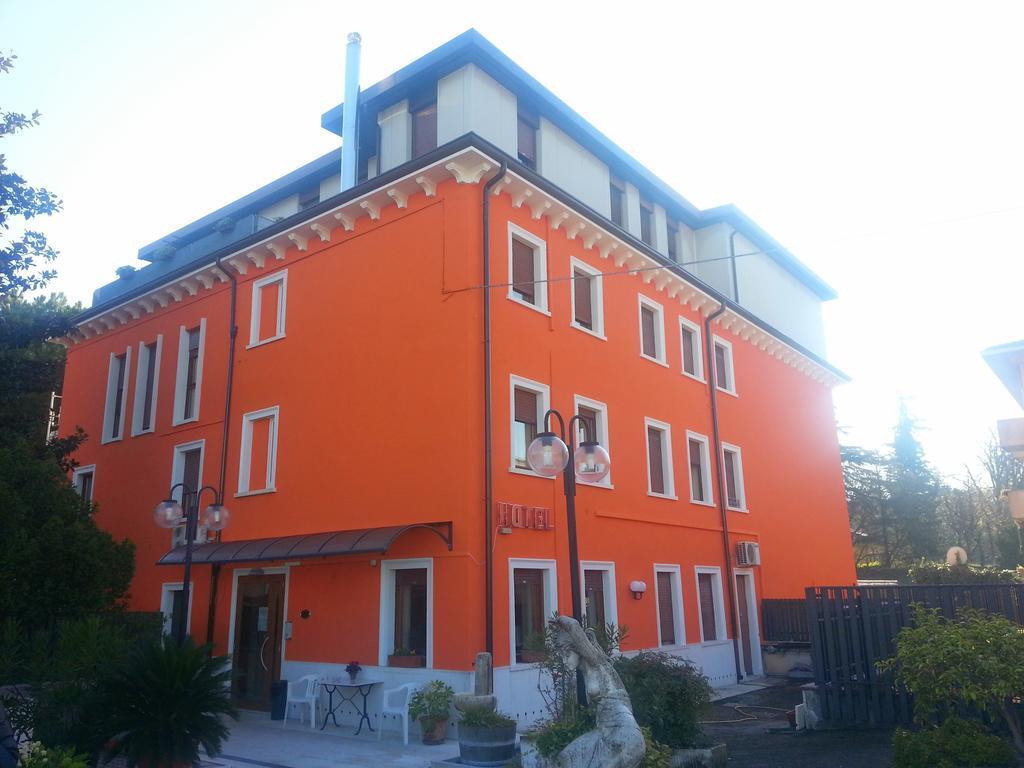 Hotel Siros - last minute hotel in Verona