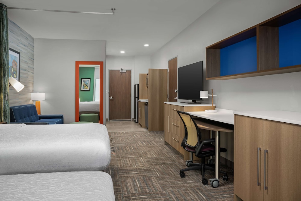 Home2 Suites by Hilton Cullman - photo 15