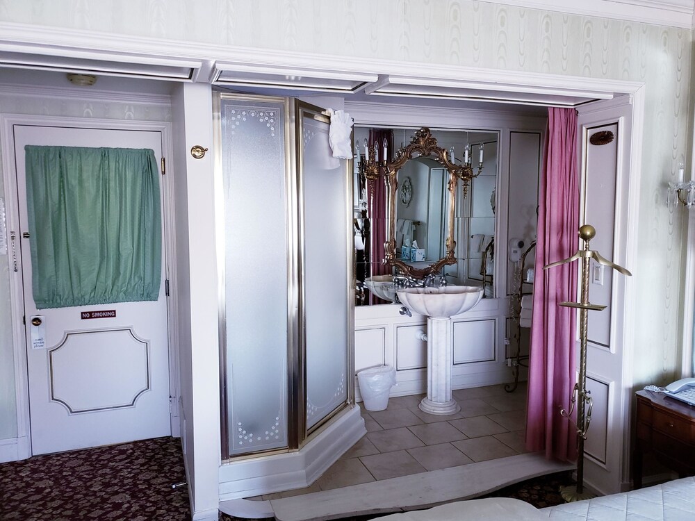 Lowell Inn - photo 66