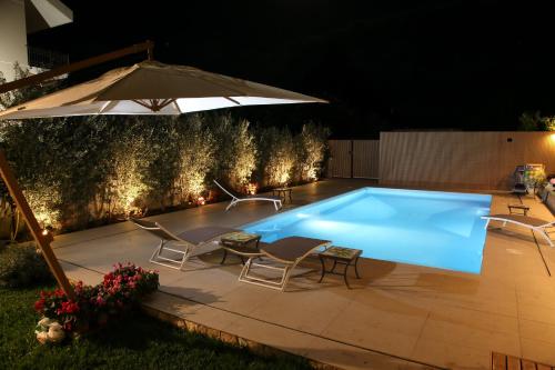 Domus Aurige — 4-Star Luxury Hotel in Messina, Italy