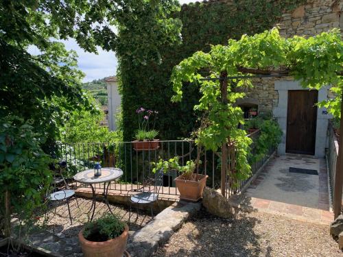 Le Fleuriste - carbon neutral hotel in Unknown City
