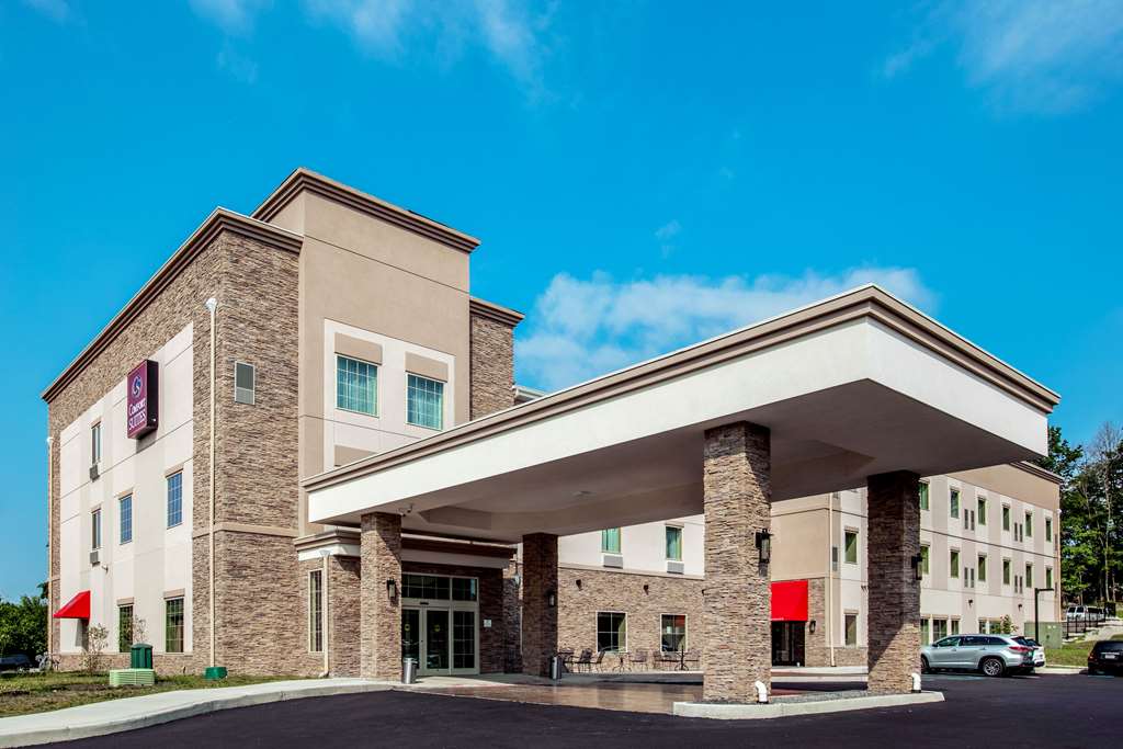 Comfort Suites Fishkill Near Interstate 84 — Fishkill