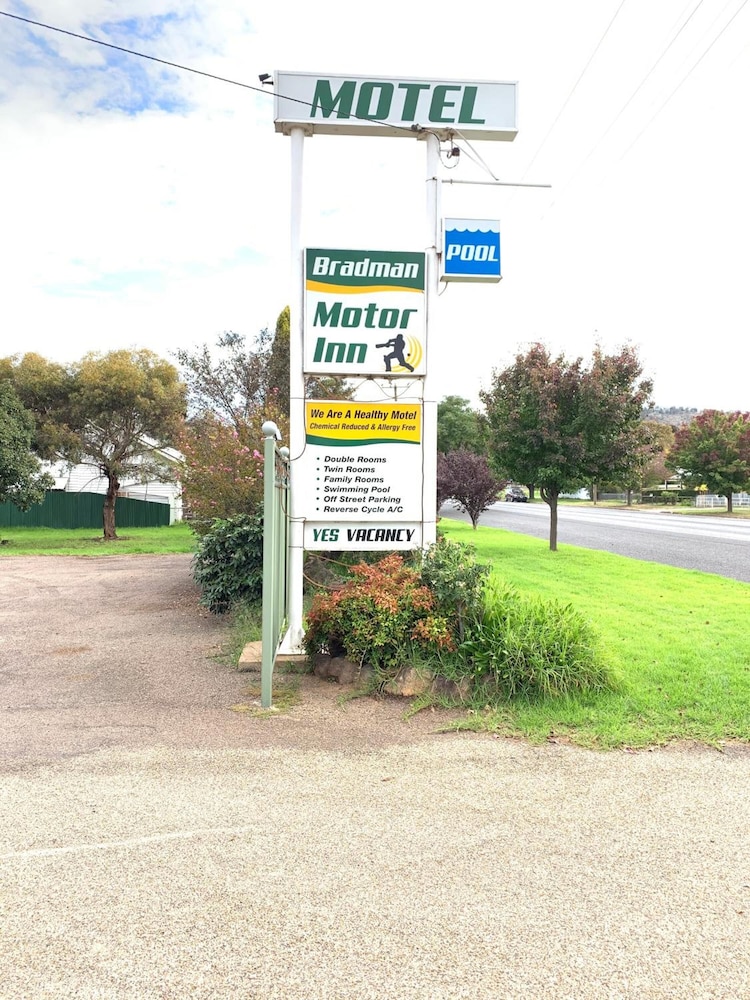 Bradman Motor Inn — hotel in Cootamundra