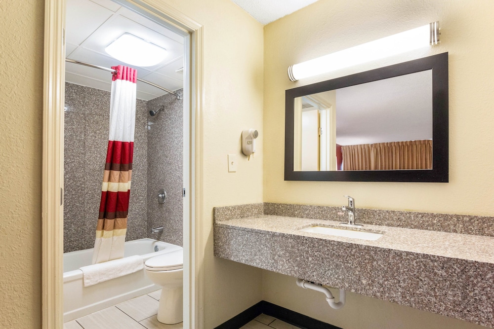 Red Roof Inn Cincinnati Airport Florence Erlanger - photo 18