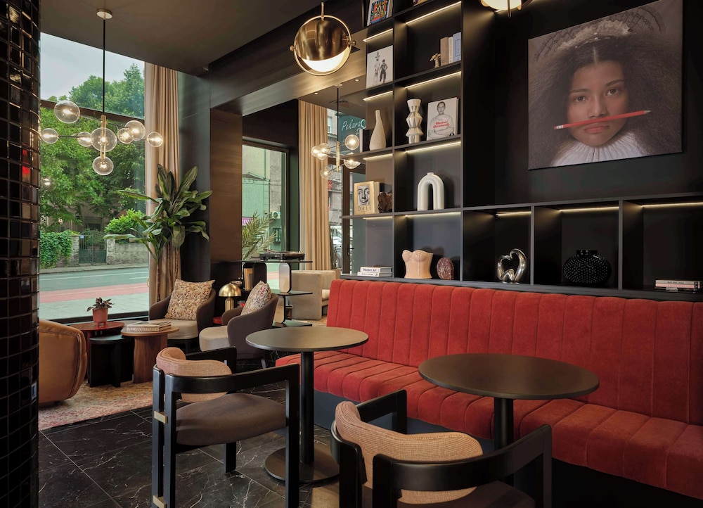 Radisson RED Belgrade — Belgrade — photo 4