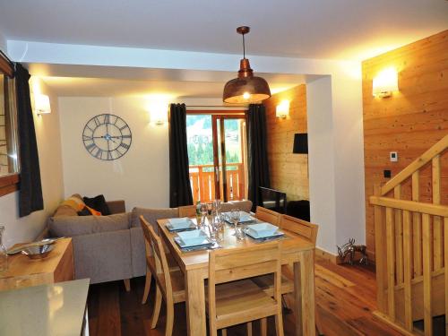 Appartement Les Gets 3 pièces 6 personnes FR 1 598 32 — 4-Star Luxury Hotel in Les Gets, France