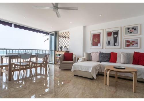 El Balcon Del Mar 1ª Linea Y Frontal Al Mar in Cullera, Spain