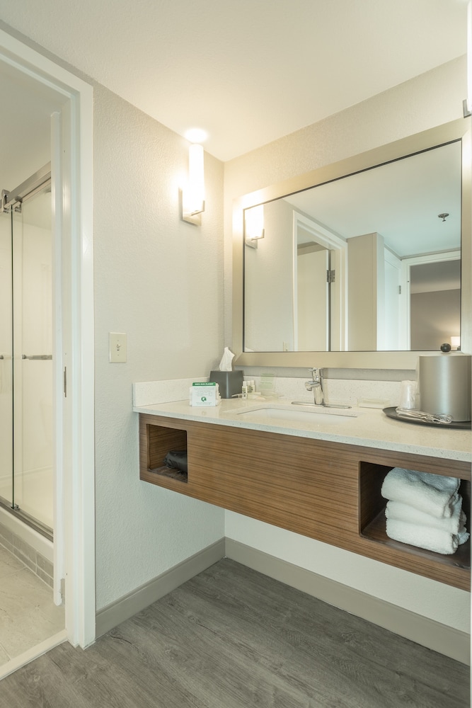 Holiday Inn Hotel & Suites Peachtree City by IHG - photo 31