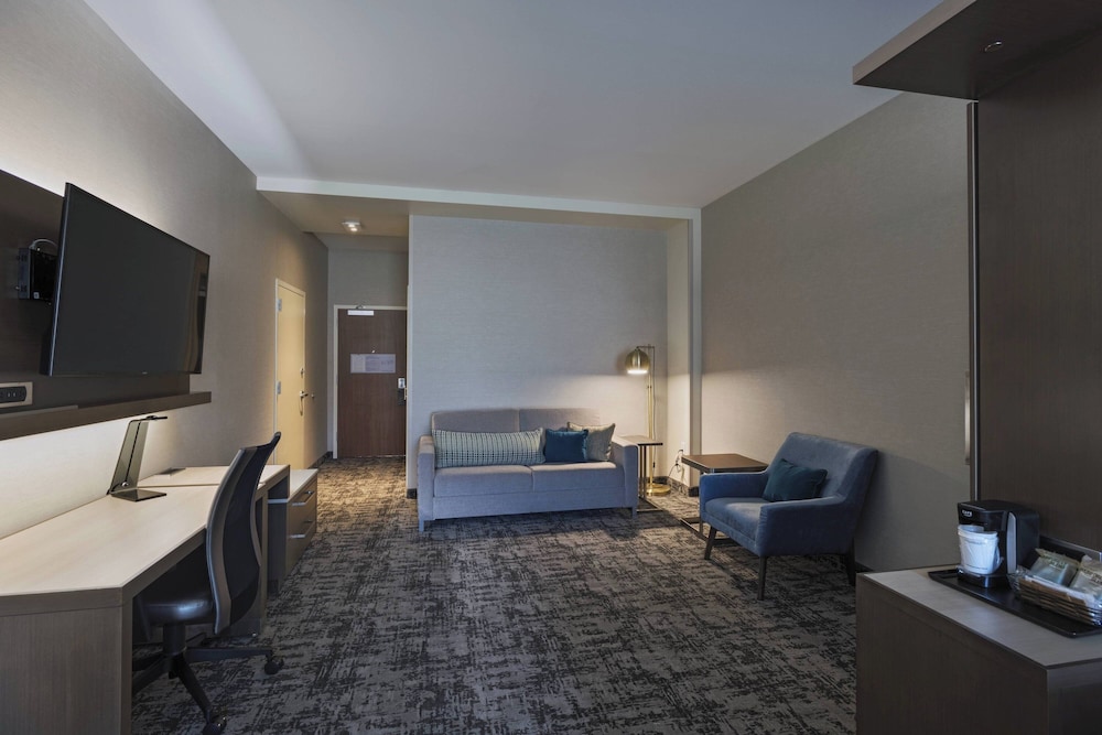 Courtyard by Marriott St. Louis Brentwood - photo 7