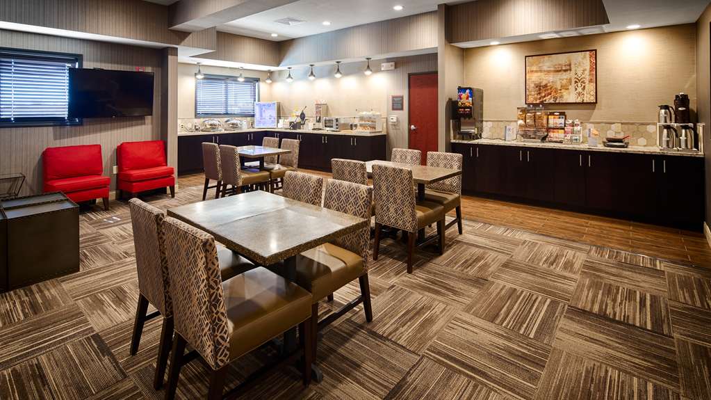 Best Western Plus Stevens County Inn - photo 6