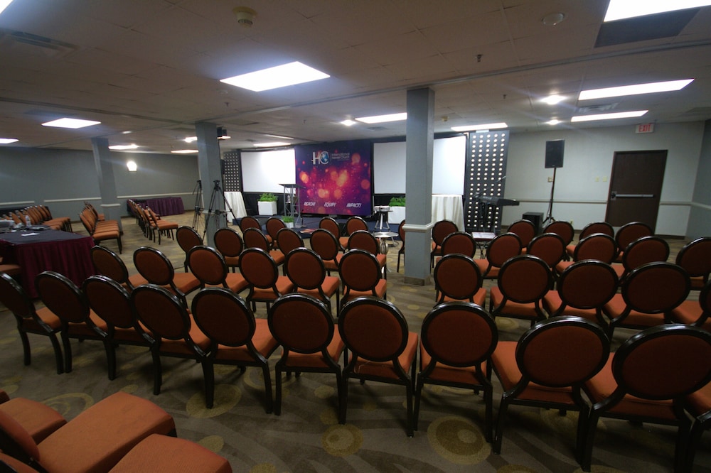 Atrium Hotel and Suites - photo 87