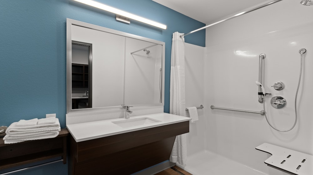 WoodSpring Suites Greeley - photo 22