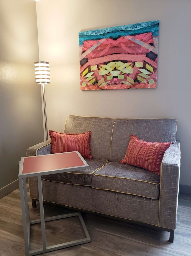Hampton Inn Johnstown - photo 15