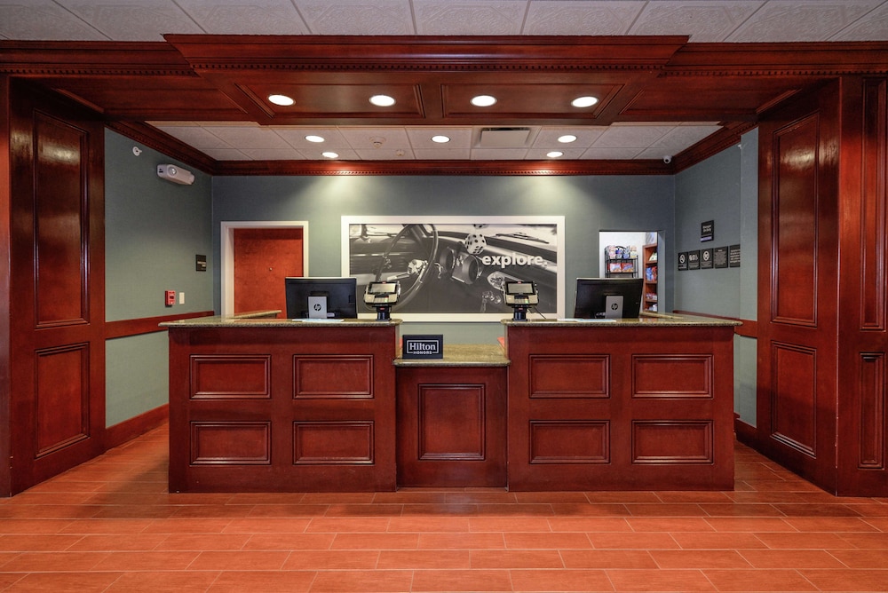 Hampton Inn & Suites Detroit Chesterfield Township - photo 3