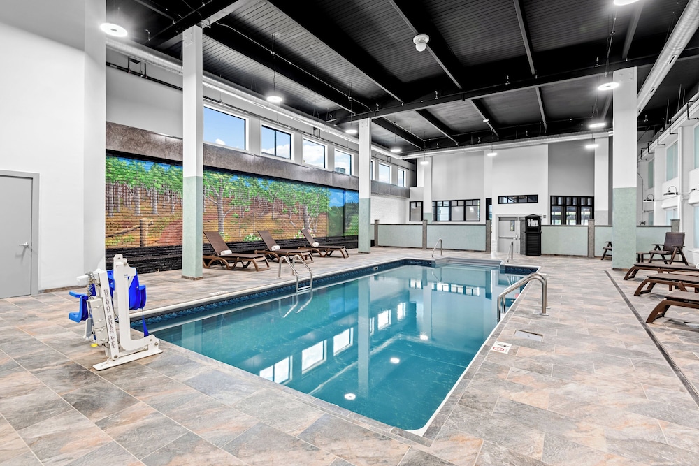 HomeTowne Studios by Red Roof & Conference Center Cortland - photo 26
