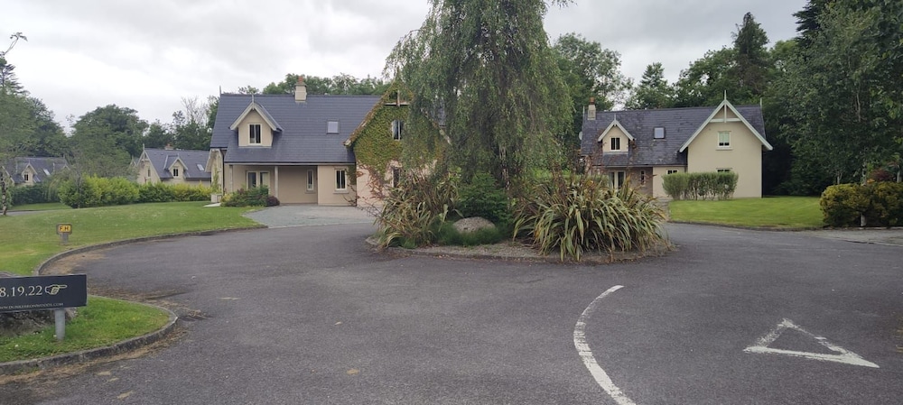 Dunkerron Woods 3 Bedroom 4024 — 4-Star Luxury Hotel in Kenmare, Republic of Ireland