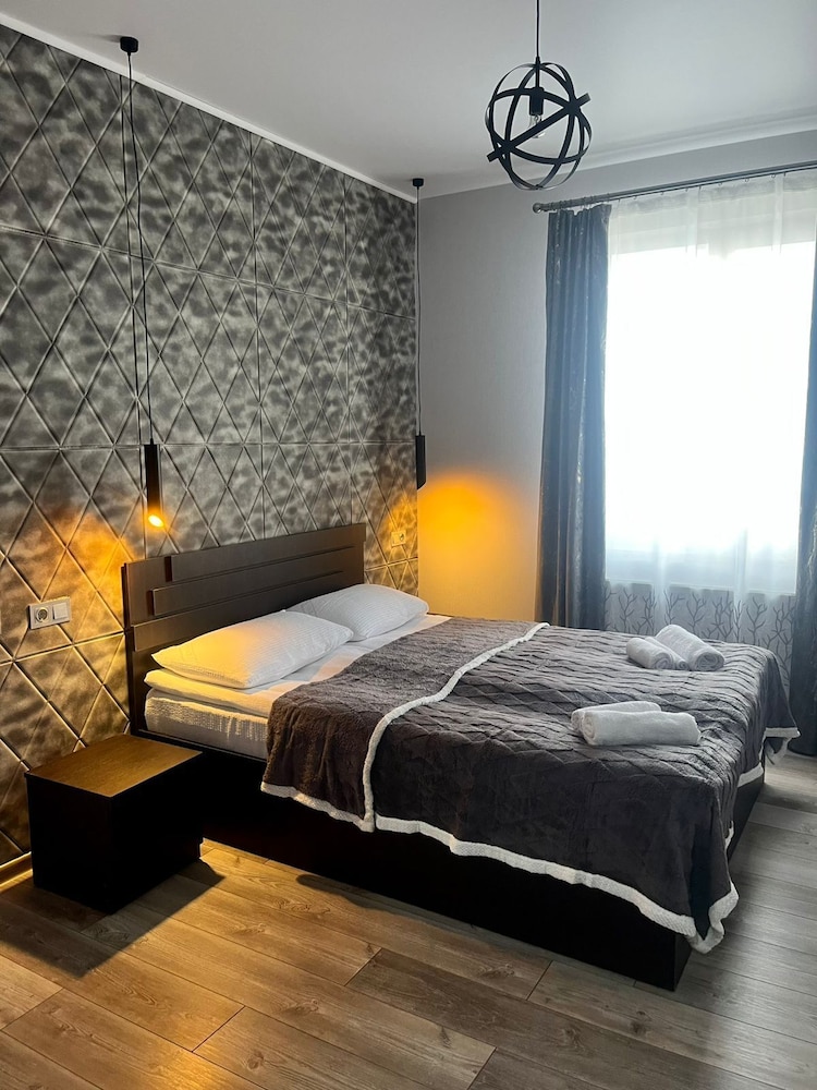 Royal Galaxy Kazbegi — Step Antsminda