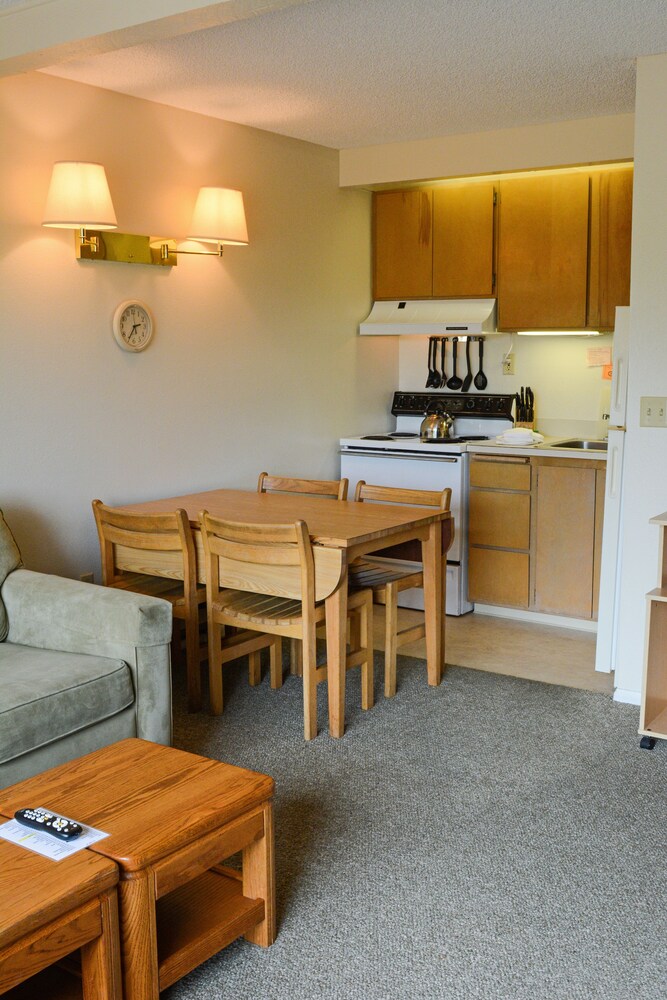 Surfcrest Resort - photo 8