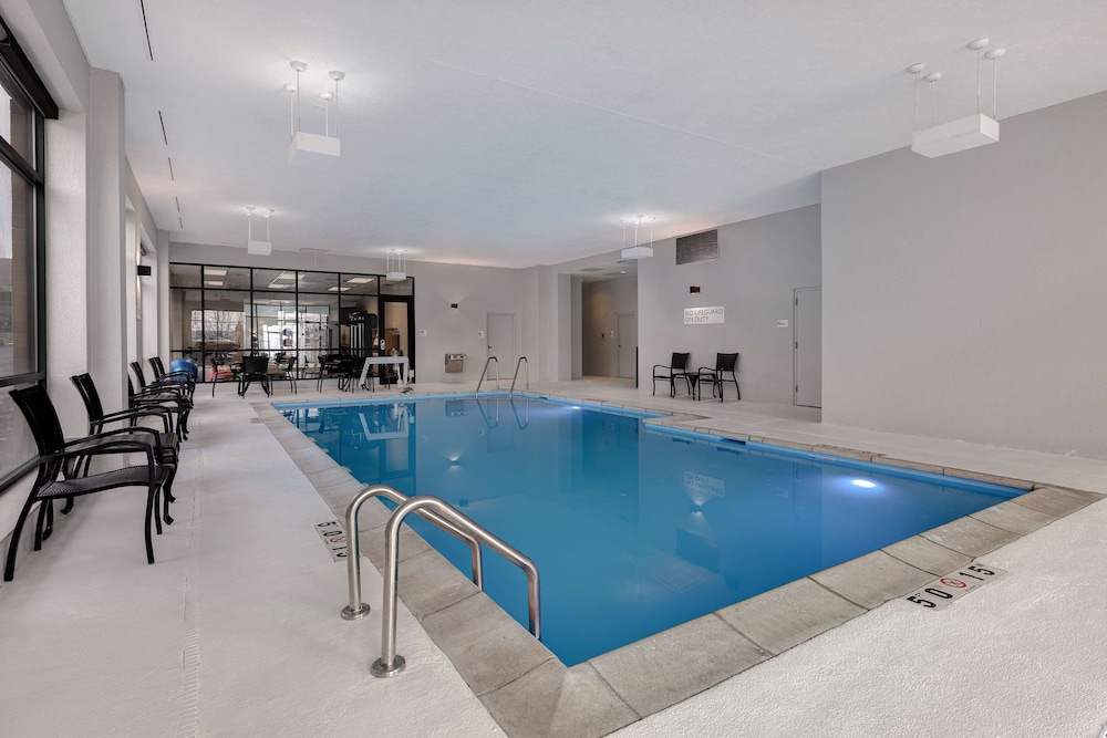 DoubleTree by Hilton Davenport - photo 43